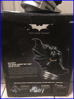 Kotobukiya ArtFX Batman The Dark Knight Bat-Suit Statue