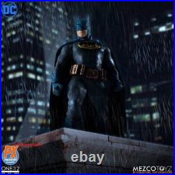 Mezco BatmanThe Dark Knight 1/12 Limited Edition Collectible Action Figure