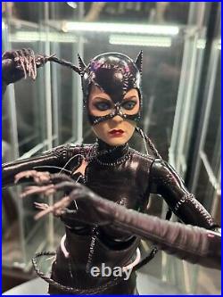 NECA 1/4 Scale Batman Returns Catwoman The Cat Figure Dc Comics MINT COMPLETE