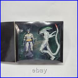 NECA Batman vs Aliens Figure 2-Pack NYCC 2019 Exclusive Joker Xenomorph CIB