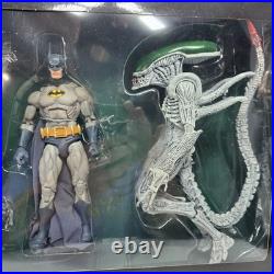 NECA Batman vs Aliens Figure 2-Pack NYCC 2019 Exclusive Joker Xenomorph CIB