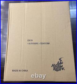 New Hot Toys DX19 THE DARK KNIGHT RISES 1/6 Batman Sealed in stock
