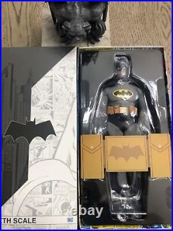 SIDESHOW DC COMICS BATMAN 12 1/6 Figure Custom