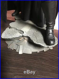 SIDESHOW The Dark Knight Batman Premium Format Exclusive Statue