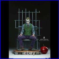 SIDESHOW The Joker (The Dark Knight) Heath Ledger Premium Format Statue Figure