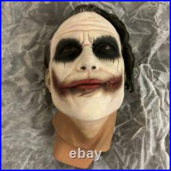 Sideshow Collectibles Premium Format The Dark Knight Joker 1/4 Scale PVC Figure