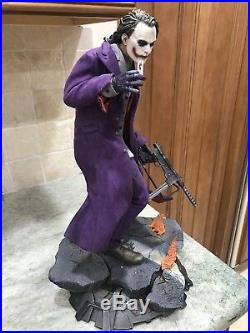 Sideshow Joker Batman The Dark Knight Premium Format Figure Statue Heath Ledger