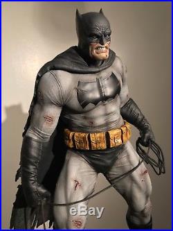 Sideshow and Prime 1 Studio The Dark Knight Returns Batman Exclusive statue