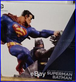 Superman Vs Batman Statue The Dark Knight Returns Cracked Foot DC Comics