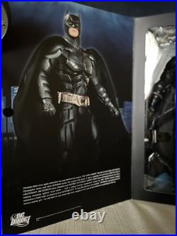 The Dark Knight Batman 16 Scale Deluxe Collector Figure DC Direct NIB