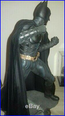 The Dark Knight Batman Premium 1/4 Scale Statue SIDESHOW