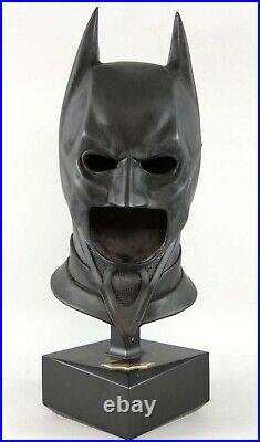 The Dark Knight Full Size Cowl Prop By Noble Collection (nn4527) DC Batman