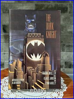 The Dark Knight Returns 1986 DC Comics #1763/4000 Signed by Frank Miller HB