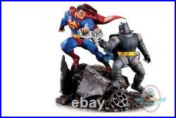 The Dark Knight Returns Batman vs. Superman Ltd Ed Mini Battle Statue