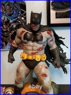 The Dark Knight Returns Diorama Batman Statue By Iron Studios