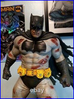 The Dark Knight Returns Diorama Batman Statue By Iron Studios