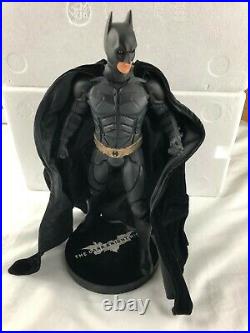 The Dark Knight Rises Batman 16 Scale DAVE CORTES Statue DC Collectibles