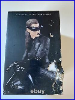 The Dark Knight Rises Catwoman/Anne Hathaway 1/6 Scale Statue ICON Box Damage