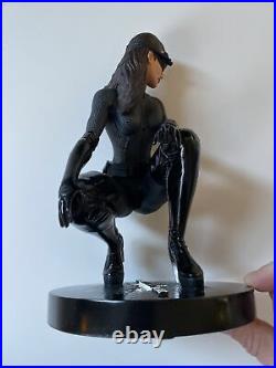 The Dark Knight Rises Catwoman/Anne Hathaway 1/6 Scale Statue ICON Box Damage