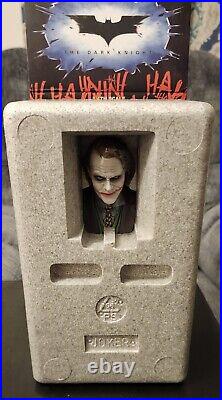 The Dark Knight The Joker 1/4th Scale Collectible Bust Hot Toys 2008 FREE SHIP