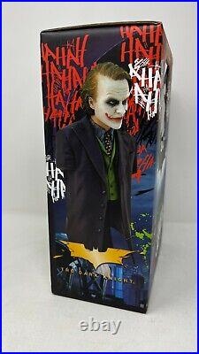 The Dark Knight The Joker 1/4th Scale Collectible Bust Hot Toys 2008 FS