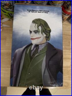 The Dark Knight The Joker Statue