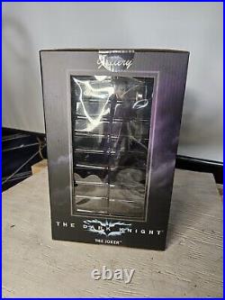 The Joker Statue Batman The Dark Knight Diamond Select Gallery DC Diorama 9