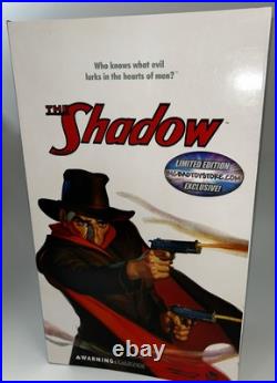 The Shadow 1/6 Scale BBTS Exclusive Executive Replica 2 Action Figure Set Read