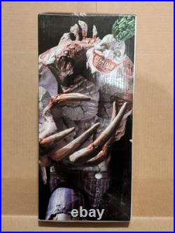 Titan Joker DC Collectibles Batman Arkham Asylum Deluxe 11.5 Inch Action Figure
